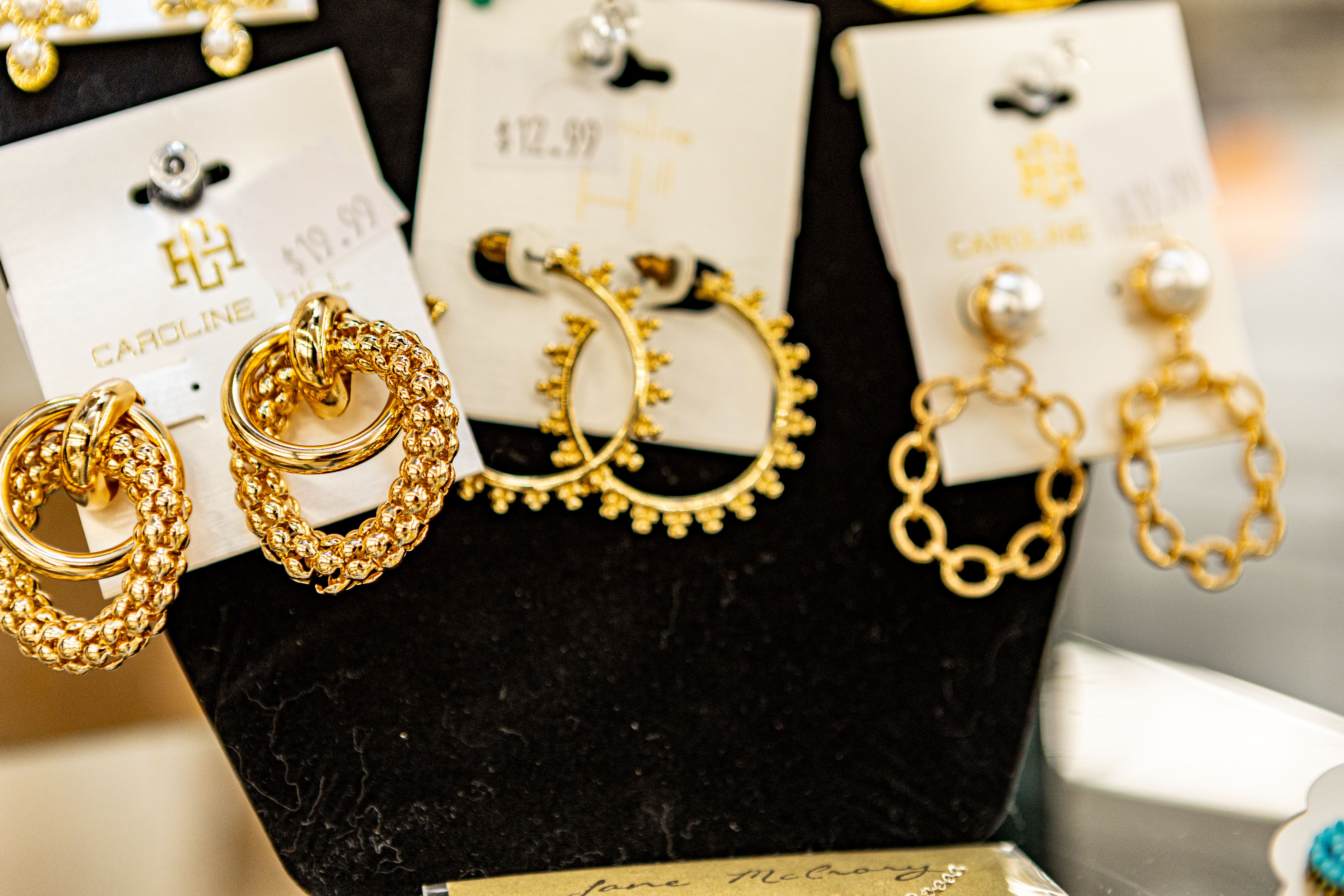 Hats and accessories at 82 Outlet